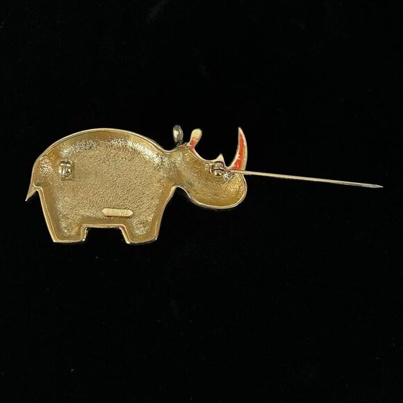 Vintage Agatha Rhinoceros Rhino Goldtone and Faux Pearl Belly Brooch 1x2” - Picture 3 of 6